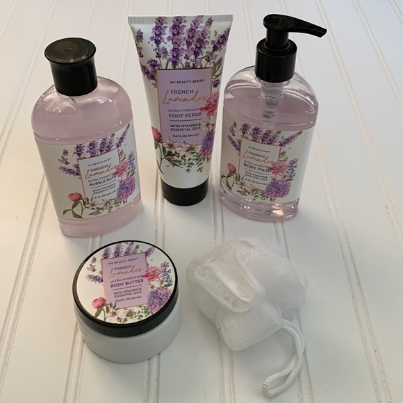 NWOT- My beauty spot spa day - Picture 2 of 4